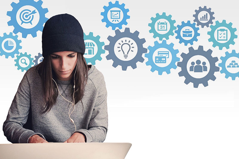 在宅プログラマーに適した職種と年収